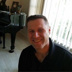 Meet your Posher, Dejan & irma